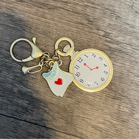 Disney Key chain - Picture 1 of 2